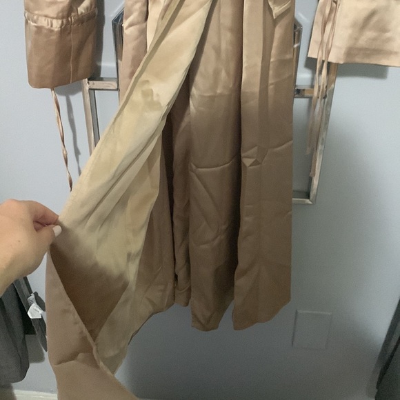 New Meshki Oakley Satin Dress Coat size Large - Picture 8 of 9